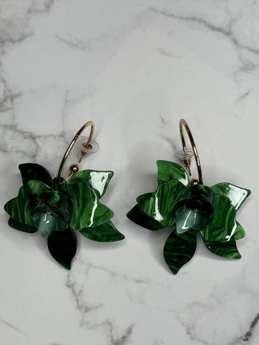 Pendientes Aro Dorado Flor Orquídea Verde